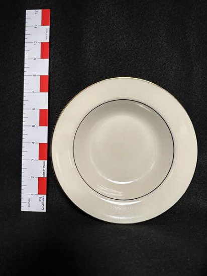 Picture of 8" Ivory Soup Plate Bowl 11oz