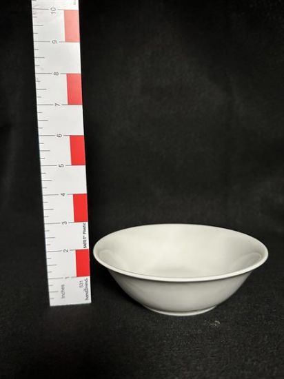 Picture of 6" White China Soup/Salad Bowl 18oz